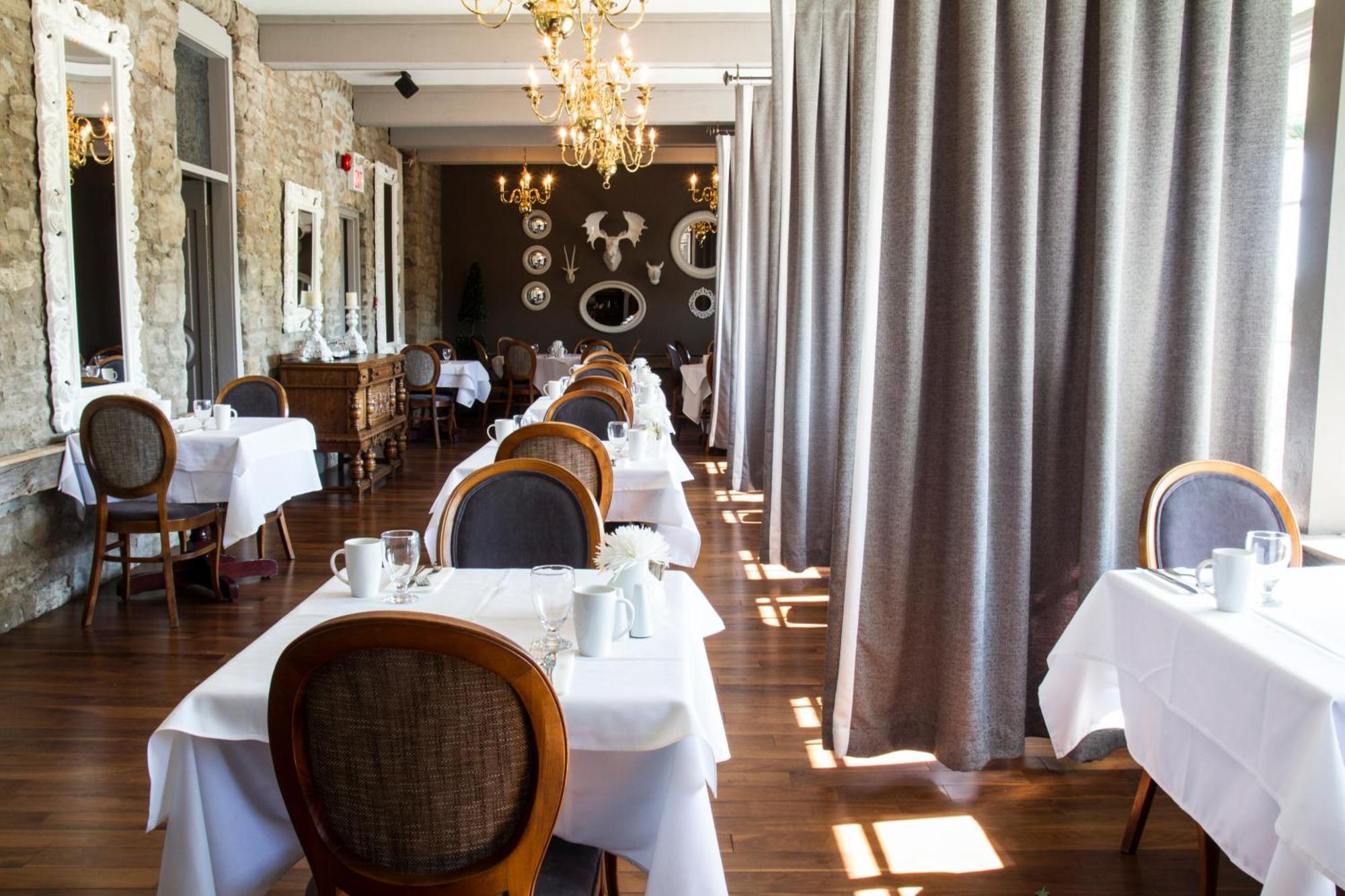 Old Stone Inn Boutique Hotel Niagara Şelalesi Dış mekan fotoğraf