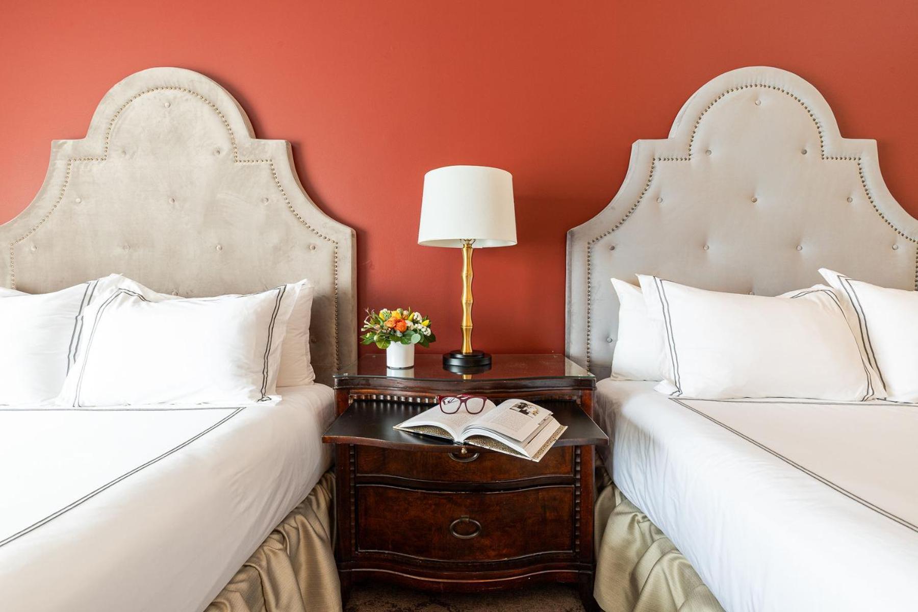 Old Stone Inn Boutique Hotel Niagara Şelalesi Dış mekan fotoğraf